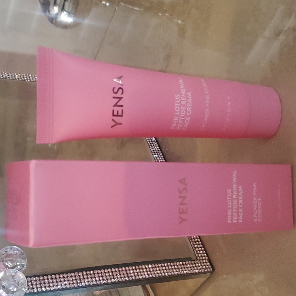 Peptide Renewal Face Cream